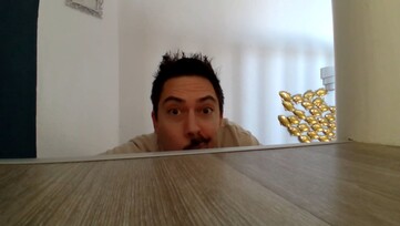 Фото с роботом-пылесосом Xiaomi Robot Vacuum 5 Pro