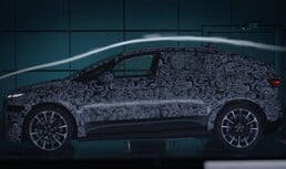 После первоначальных эскизов новый Audi A2 e-tron дебютирует в реальном мире в камуфляже во время тестовых поездок по льду и снегу на севере Швеции и в аэродинамической трубе.