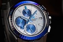 Часы Casio OCW-S6000PB-7AJF (на фото) имеют сапфировый ободок, ограненный 24 гранями сверху и 48 по бокам. (Источник изображения: Casio)