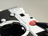 Blackstone собирается продать долю в Leica Camera AG. (Источник изображения: Leica)