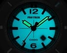 Casio Pro Trek PRJ-01AE-8, светящиеся в темноте бирюзового цвета, со светящимися стрелками и циферблатом.