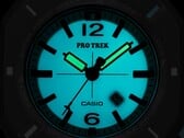 Casio Pro Trek PRJ-01AE-8, светящиеся в темноте бирюзового цвета, со светящимися стрелками и циферблатом.
