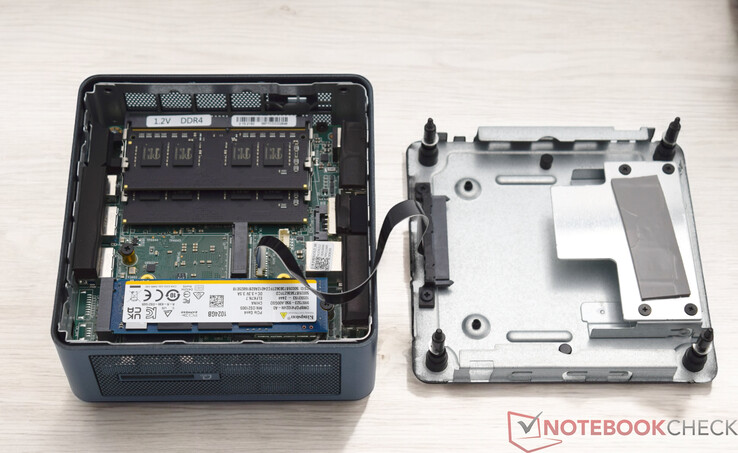 Geekom Mini IT13 2025 Edition с открытым дном