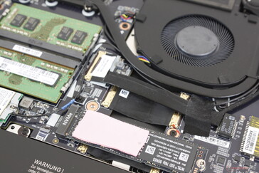 Главный слот M.2 2280 NVMe занят накопителем