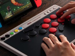 Новый аркадный контроллер от 8bitdo, доступный с 15 июля 2025 года. (Источник изображения: 8bitdo)