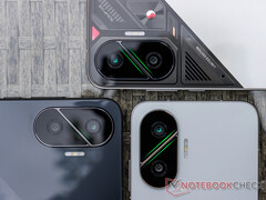 Poco F7 может набрать более 2 миллионов баллов в AnTuTu. На фото: телефон в трех цветах. (Источник изображения: Notebookcheck)