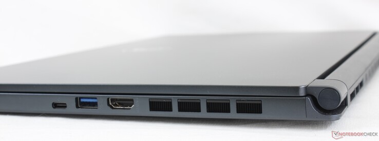 Правая сторона: USB Type-C (Thunderbolt 4? DisplayPort? Power Delivery), USB Type-A 3.2 Gen. 1, HDMI 2.0