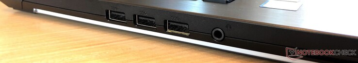 Левая сторона: 3x USB 3.1 (Gen 1) Type-A, аудио разъем