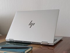 EliteBook 8 Flip G1i 13 - один из первых кабриолетов, поставляемых с Core Ultra 7 265U от Arrow Lake-U (Источник изображения: Notebookcheck)