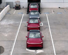 Новая Model Y использует FSD, чтобы самостоятельно добираться до места доставки. (Источник изображения: Tesla/X)