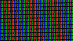 В ЖК-дисплее используется классическая субпиксельная матрица RGB, состоящая из красного, синего и зеленого светоизлучающего диода