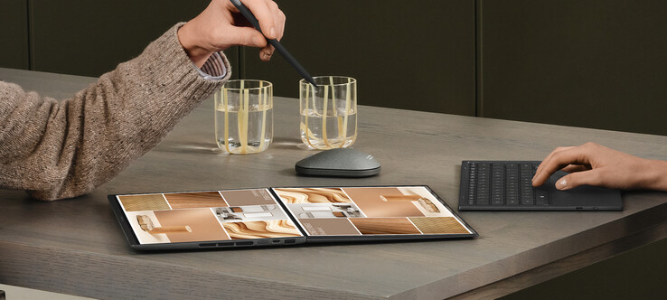 Zenbook Duo 2026 может ровно лежать на столе, в отличие от более ранних моделей. (Источник изображения: Asus)