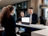 Philips 24B2D5300 в ситуации, ориентированной на потребителя