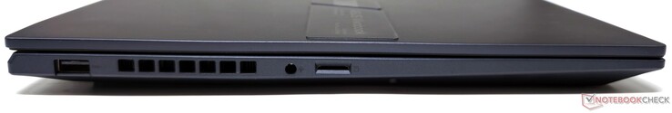 Левая сторона: USB 3.2 Gen1 Type-A, аудио разъем, слот microSD