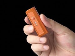 Oknife MK немного меньше зажигалки BIC.