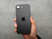 Ожидается, что iPhone SE 4 будет оснащен одной задней камерой с сенсором 48 МП. (Источник изображения: Apple)