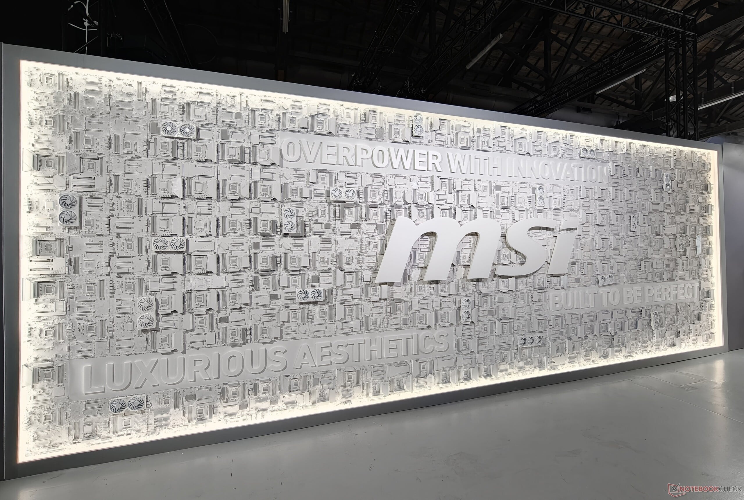Компания MSI отметила 40-летие технологических инноваций на выставке Computex 2026