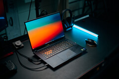 Gigabyte Aorus Master 16 в сравнении с ноутбуками с RTX 5090. (Источник изображения: Notebookcheck)