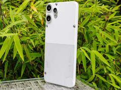 CMF Phone 2 Pro. (Источник изображения: Даниэль Шмидт)