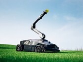 NexLawn Master X может бросать мячи собакам и собирать фрукты с деревьев. (Источник изображения: Mova)