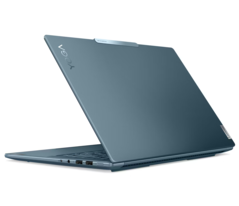 Правые боковые порты Lenovo Yoga Pro 9 RTX 5060. (Источник изображения: Globaldata)