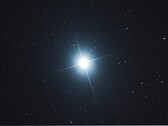 Изображение, показывающее звезду Сириус в космосе. (Источник изображения: dom1706 - Pixabay)