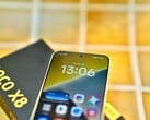 Poco X8 от Xiaomi производит действительно хорошее впечатление и при этом стоит недорого.