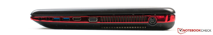 Toshiba Qosmio X70-A-11R. Вид справа Toshiba Qosmio X70-A-11R. Вид справа