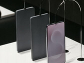 Galaxy Впервые показаны цветовые варианты S25 Edge (источник изображения: @r3dash на X)