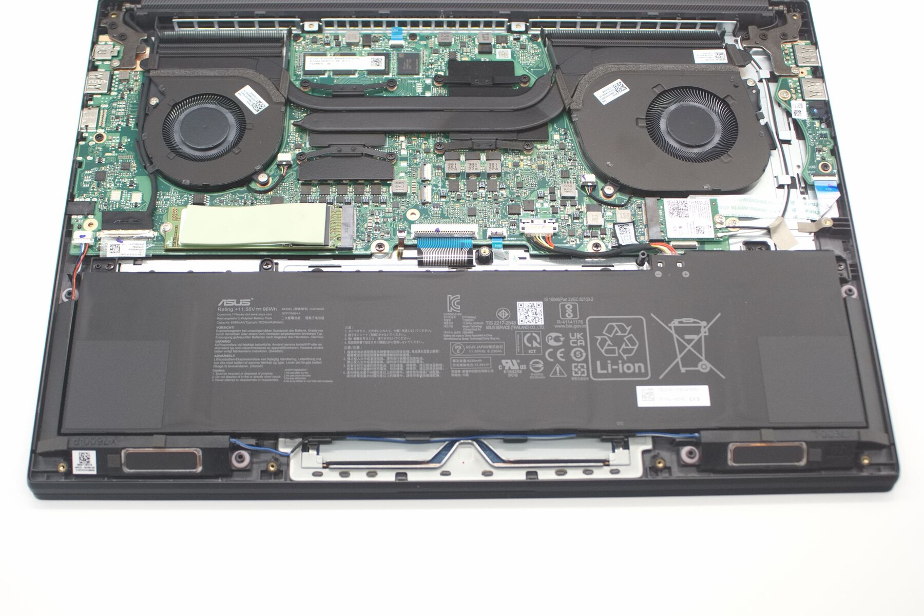 Asus vivobook 16 m1603qa