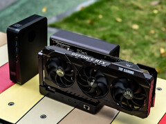 MCIO eGPU GPD G2 будет ограничен скоростью PCIe 4.0 x8. Pcitured: изображение, показывающее GPD G2 с графическим процессором и мини-ПК GPD Box. 