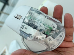 Logitech MX Master 4 с еще не представленной полупрозрачной отделкой. (Источник изображения: Reddit)