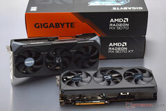 Radeon RX 9070 XT становится приоритетом для партнеров AMD, поскольку более дешевая RX 9070 не выдерживает конкуренции