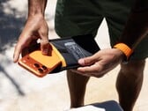 Чехол UAG Phone Recovery Pouch разработан для особенно эффективной сушки смартфонов.