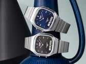 Ретро-часы Casio AQ-240E-1A и AQ-240E-2A2 с аналогово-цифровым дисплеем и циферблатами с эффектом «солнечных лучей» черного и синего цветов соответственно, представлены рядом.