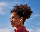 Apple Как сообщается, AirPods с модулями камеры начнут массово производиться в 2026 году (источник изображения: Apple)