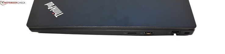 Справа: microSD, USB 2.0 Type A, RJ45 Ethernet, Kensington