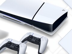Консоль PS5 показана с двумя контроллерами (Источник изображения: Sony Interactive Entertainment с правками)