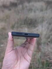 Прототип смартфона Sony Xperia 5G. (Источник изображения: OLX)