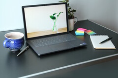 Ноутбук для бизнеса Dell Pro 13 Premium получил оценку 90%. (Источник изображения: Notebookcheck)