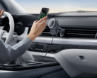 Новая версия беспроводного автомобильного зарядного устройства Anker MagGo Wireless Car Charger (на фото) может быть уже на подходе. (Источник изображения: Anker)