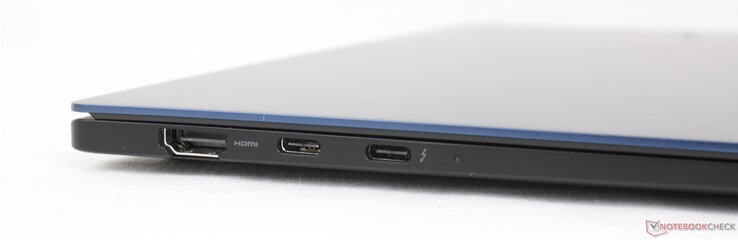 Слева: HDMI, USB-C (DisplayPort, PowerDelivery), Thunderbolt 4 (USB-C, DisplayPort, PowerDelivery)