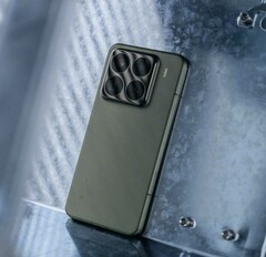 Ожидается, что Xiaomi 15S Pro будет выглядеть точно так же, как Xiaomi 15 Pro. На фото - Xiaomi 15 Pro (Источник изображения: Lee Qi)