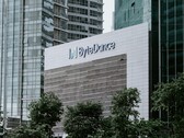 Логотип ByteDance на офисном здании компании в Сингапуре (Источник изображения: Claudio Schwarz - Unsplash)
