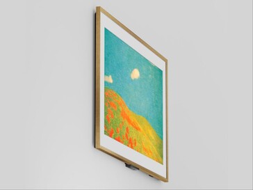 Телевизор Amazon Ember Artline с художественным оформлением.