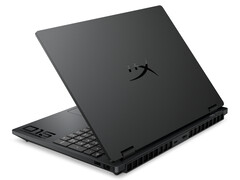 HyperX Omen 15 весит от 2,2 кг до 2,3 кг, в зависимости от выбранного варианта. (Источник изображения: HP)