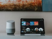 Приносят ли функции искусственного интеллекта пользу YouTube Music? (Источник изображения: Alvaro Reyes на Unsplash)