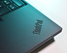 Логотип ThinkPad на ноутбуке Lenovo ThinkPad P16 Gen 3.