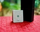 Motorola Razr 70 предлагает много стиля за свои деньги. Однако Вам придется пойти на компромисс, когда дело дойдет до функций.