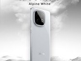 IQoo Neo 10 в цветовом решении Alpine White